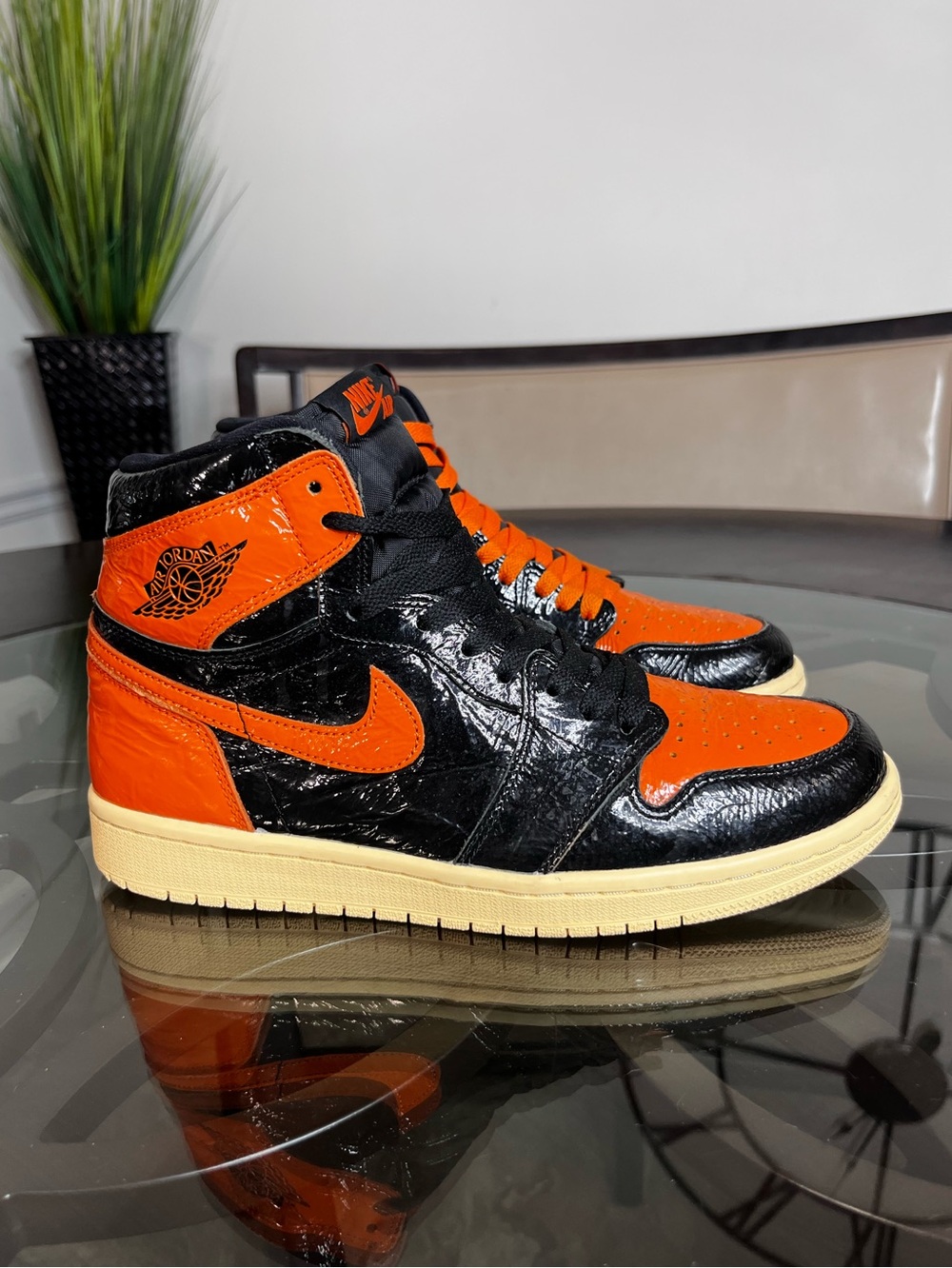 Nike Air Jordan 1 Retro OG
High Shattered Backboard
3.0 Sz 7.5